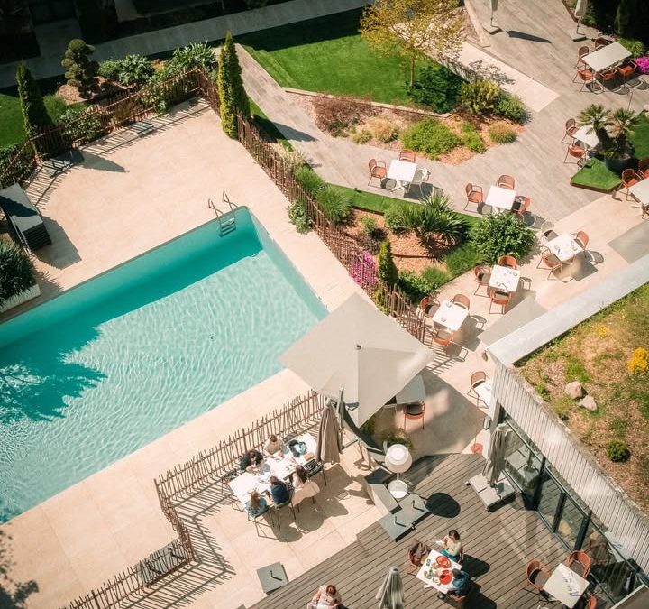 Déjeuner en terrasse au Mercure Dijon Clemenceau